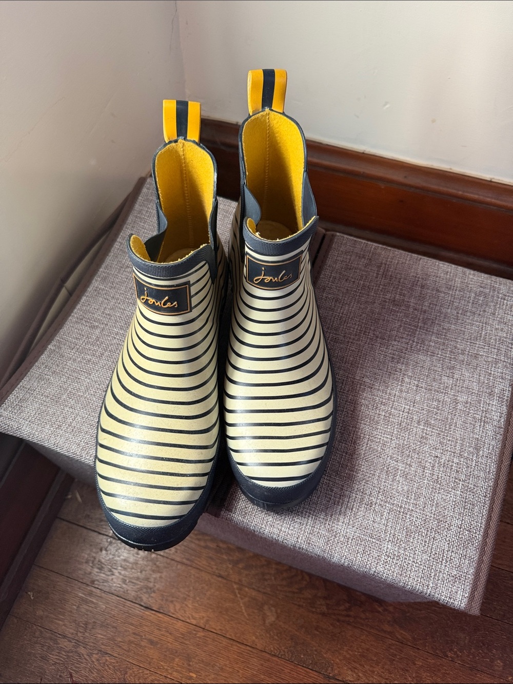 Joules White and Navy Striped Chelsea Rain Boots Women 10